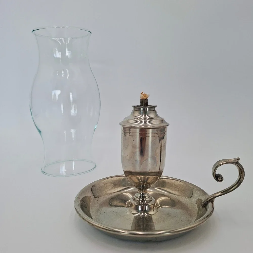 Vintage Shirley Pewter Chamber Oil Lamp Glass Chimney Colonial Finger Handle 9
